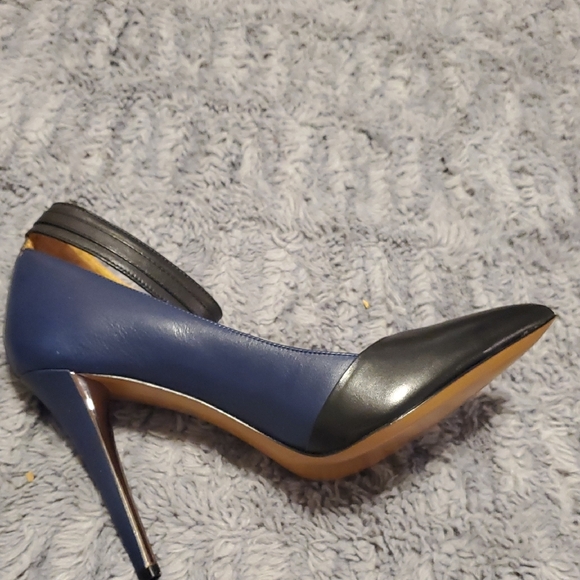 Coach Black and Blue Heels - Picture 7 of 14